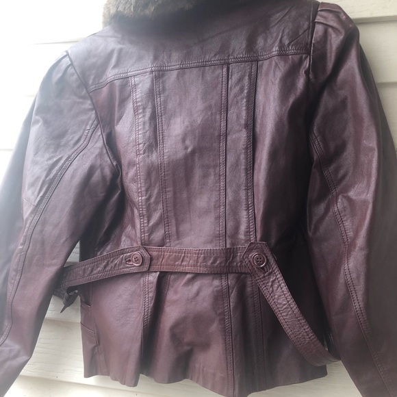 Winter sale ❣️❣️❣️Vintage leather jacket w authentic fur - Picture 8 of 8